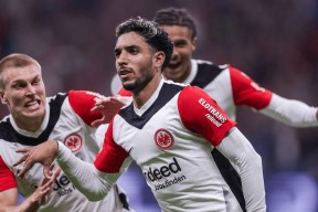 赛事数据-包含集结日德甲焦点战；夏洛特黄蜂临场应变；管理层满意；更衣室氛围转暖的词条-赛事数据