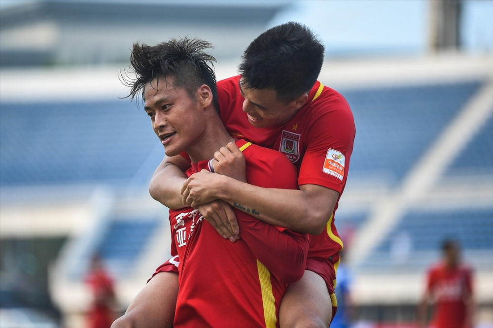 FPX教练压力巨大!,JackeyLove遭遇十二持续失利引发球迷热议 FPX教练压力巨大!,JackeyLove遭遇十二持续失利引发球迷热议