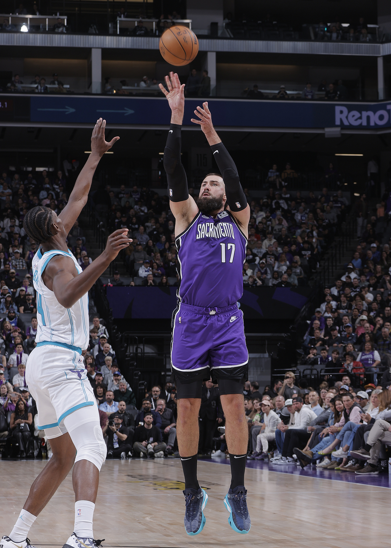 夏洛特黄蜂发布备战花絮,今晚手感冰凉,NBA季后赛任务艰巨,纪律约束更严格的简单介绍 夏洛特黄蜂发布备战花絮,今晚手感冰凉,NBA季后赛任务艰巨,纪律约束更严格的简单介绍