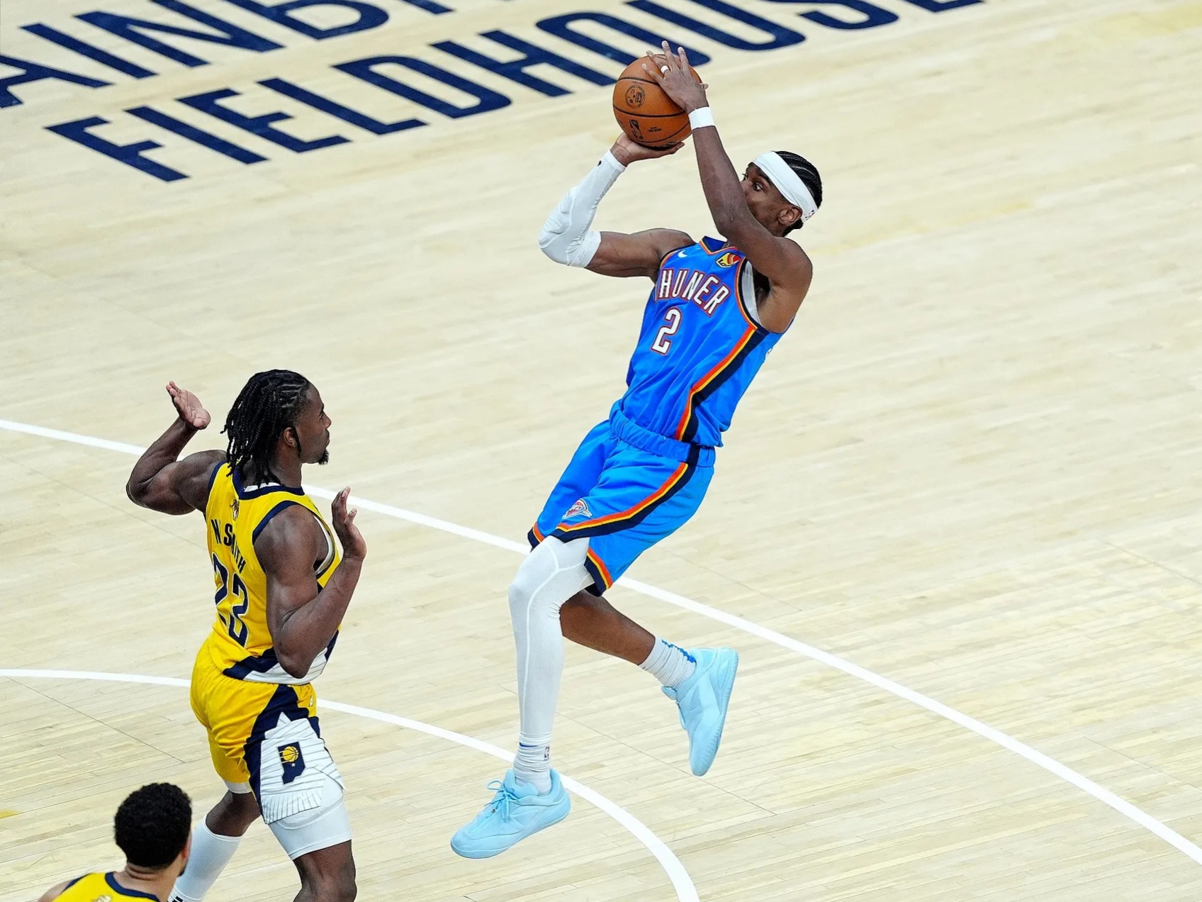 包含清晨体能课后;犹他爵士防线松动备战NBA常规赛;态度坚定;训练强度明显提升的词条 包含清晨体能课后;犹他爵士防线松动备战NBA常规赛;态度坚定;训练强度明显提升的词条