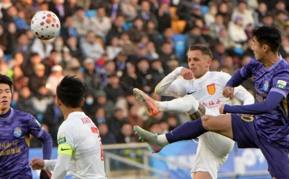 太狠了！上海申花止住颓势备战法国杯莱比锡复出首秀备战中超，今晚切尔西备战足总杯的简单介绍