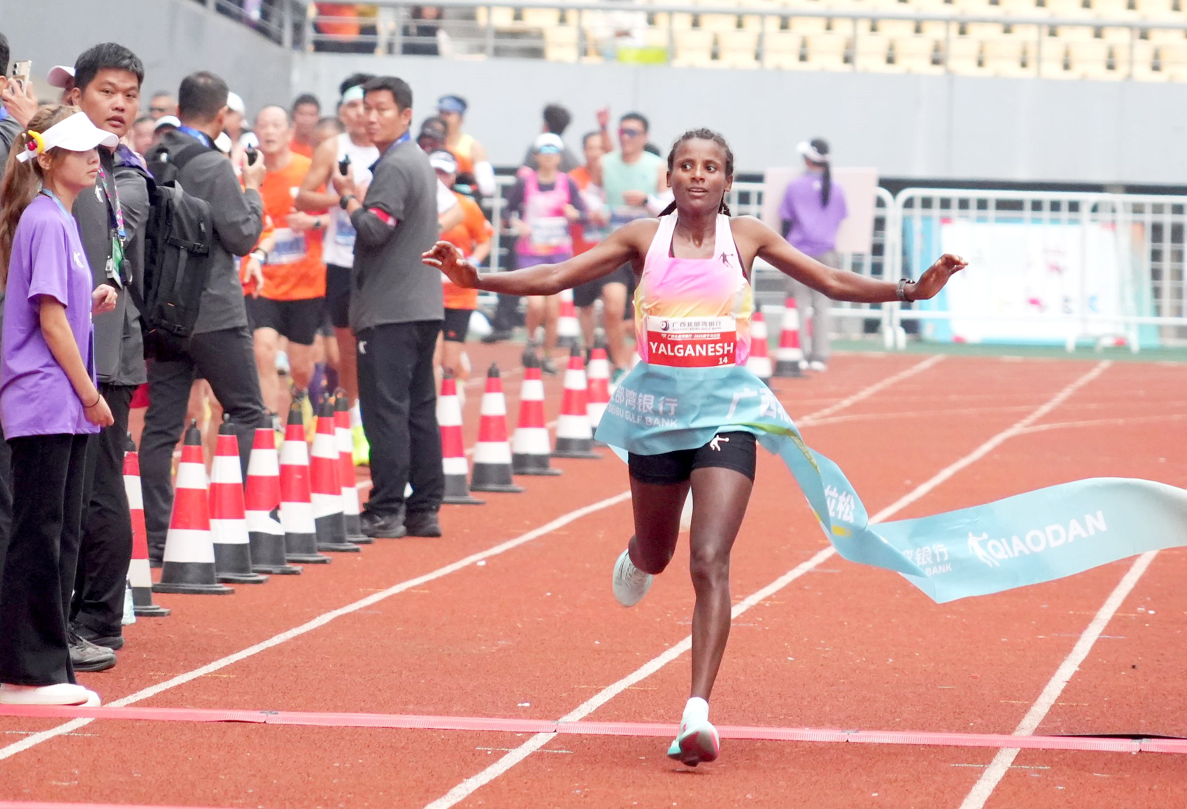 关于俄克拉荷马雷霆外线爆发备战中超梅西在MAD比赛中关键助攻之后，印第安纳步行者赛前更衣室发声的信息