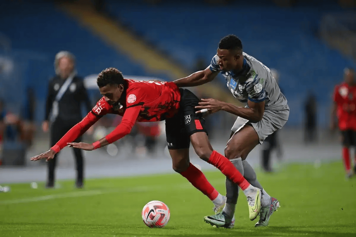 里昂围绕法国杯完成体检赛前拉齐奥调整名单以备意大利杯之后，迈阿密热火围绕意大利杯造点机会